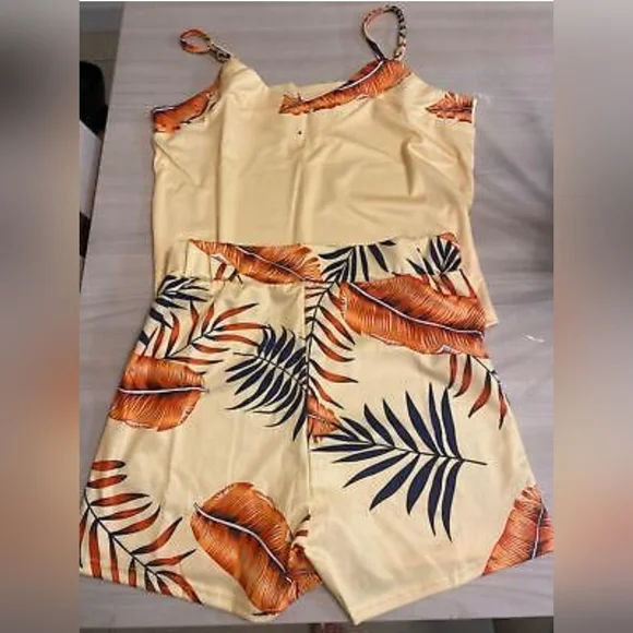 NWOT ... Chicme top and shorts set - Picture 4 of 12